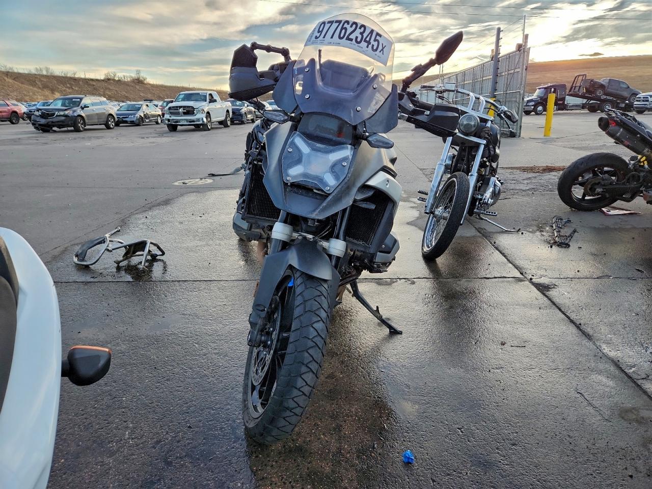 VIN WB10M2308R6K49701 2024 BMW R 1300