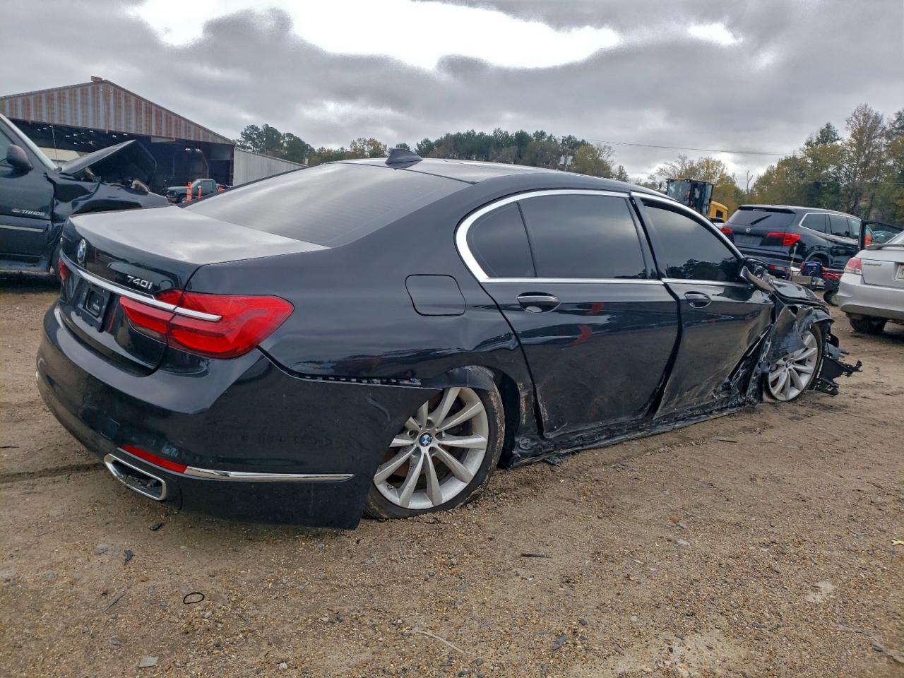 VIN WBA7E4C59KGV70097 2019 BMW 740 XI